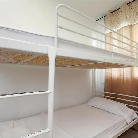 Apartment Seven Seas *